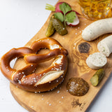 Olivenholzbrett "The Rustic BBQ" ohne Saftrille, 40-43cm