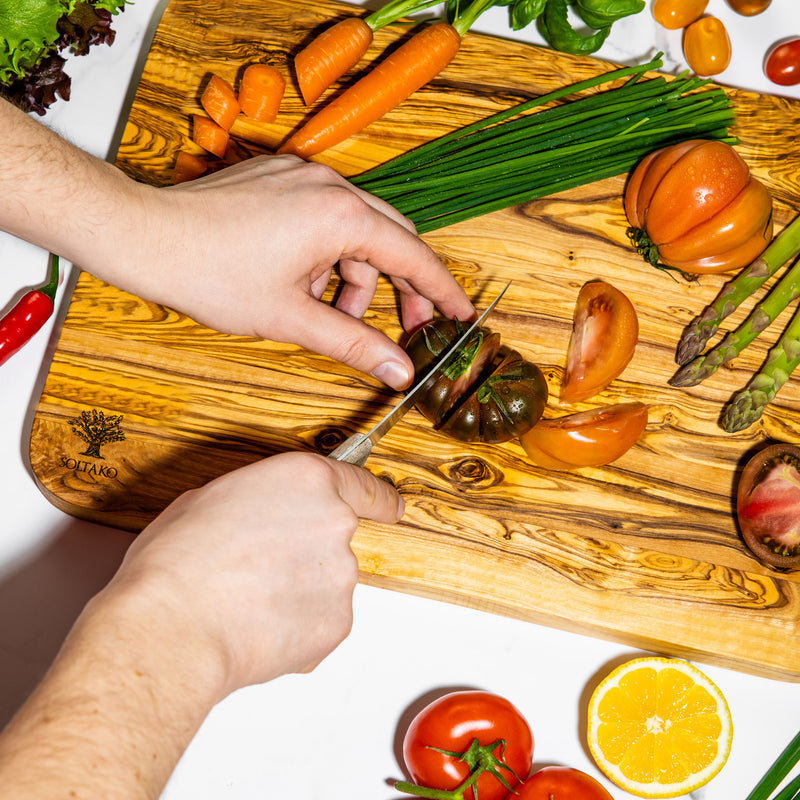 Flat Cutting Board Without Juice Groove "The Wood Master"