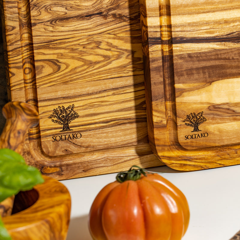 Rectangle cutting board with juice groove "The Wood Master